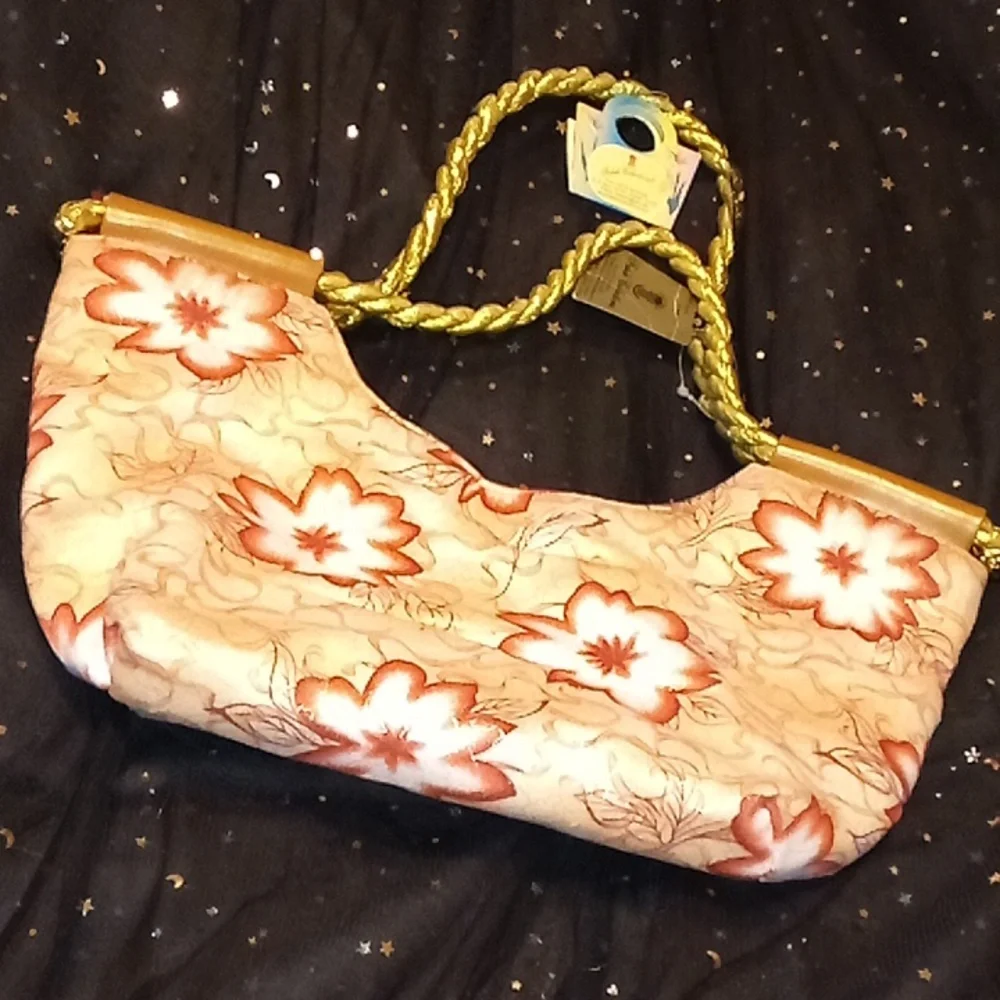 Purse - Picture 4 of 4